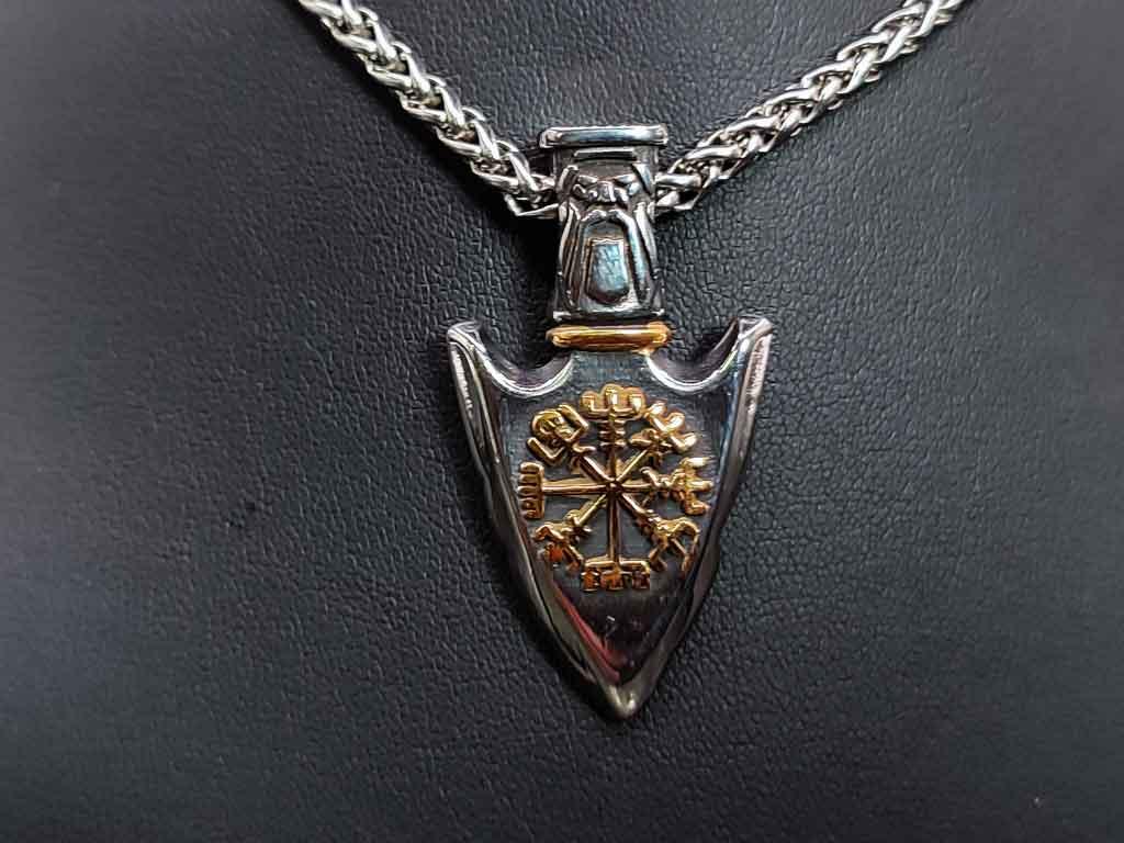 Spearhead Gungnir pendant